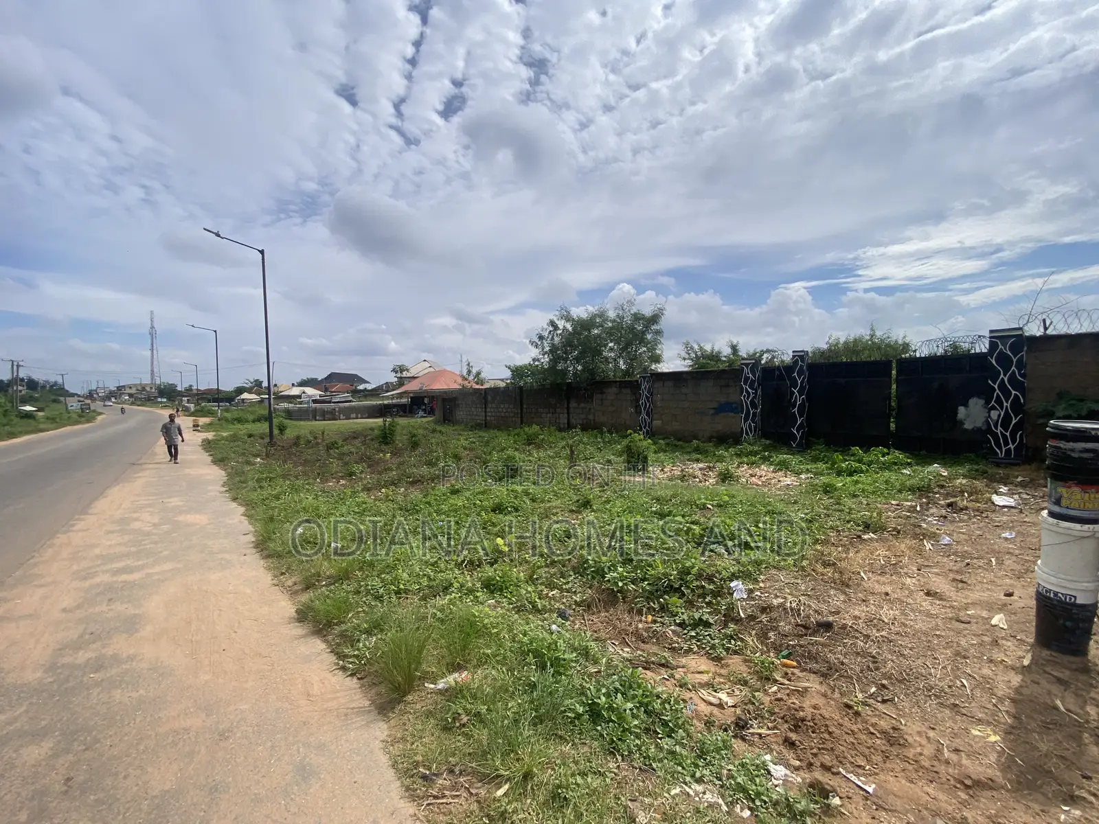 2 Plots Of Commercial Land For Sale Along Ologuneru-ido Road, Ibadan in Ibadan