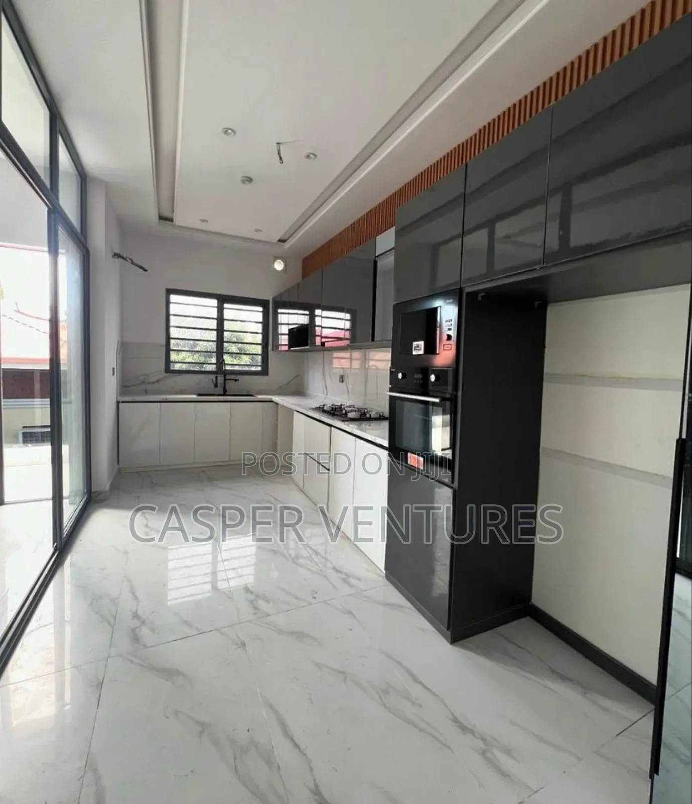 3bdrm Apartment in Adeniran, Lekki Phase 1 for rent in Lekki Phase 1