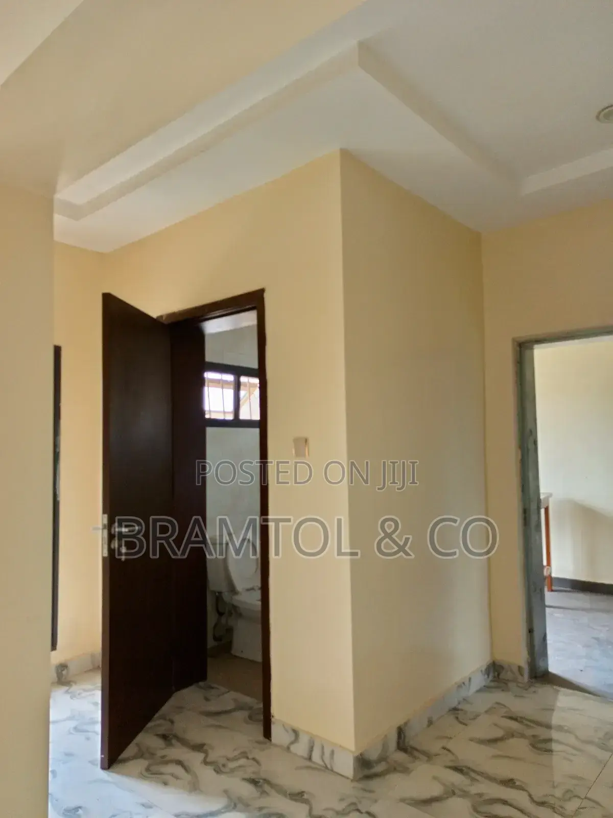 3bdrm Block of Flats in Wuye for rent in Wuye