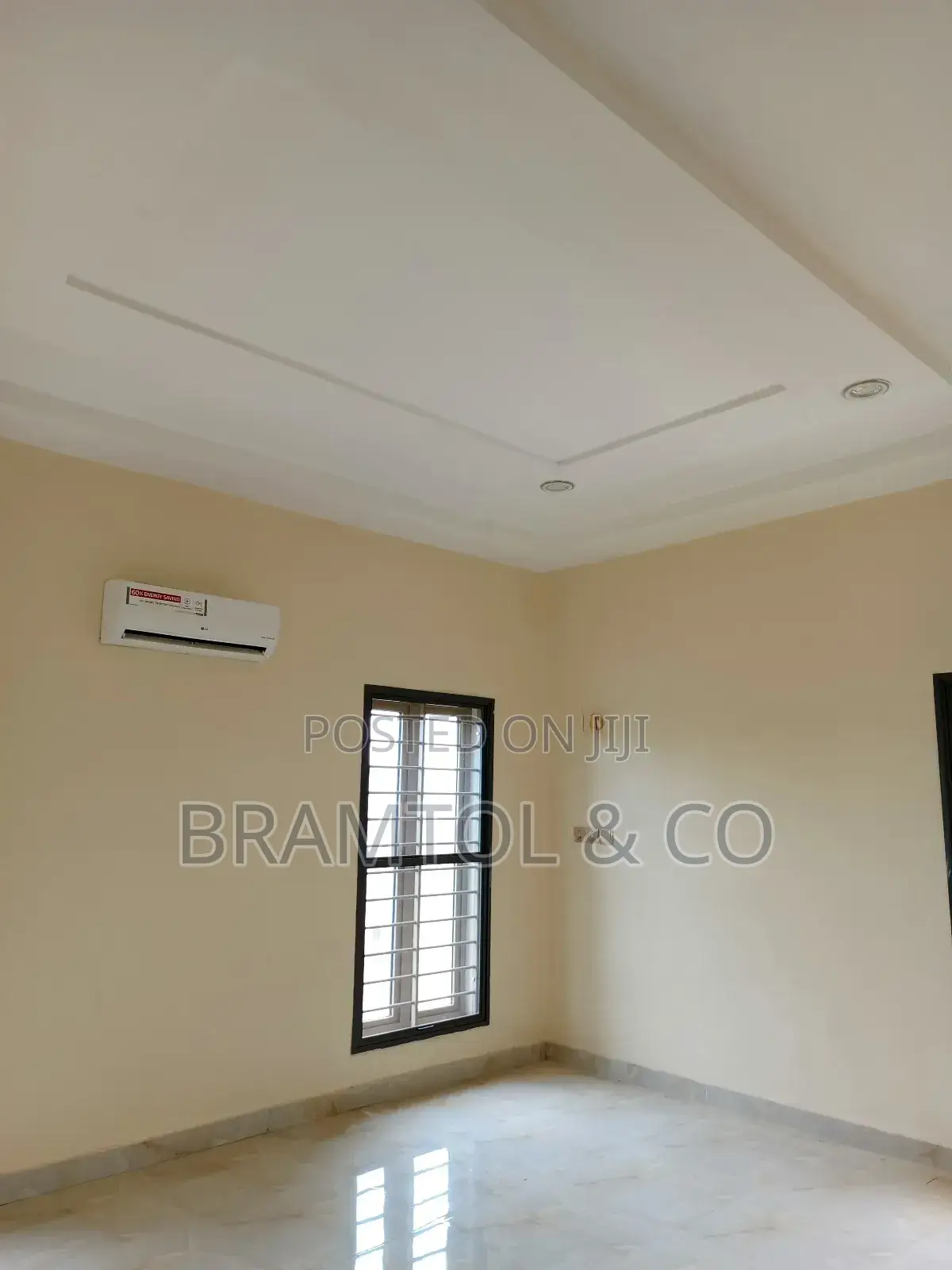 3bdrm Block of Flats in Wuye for rent in Wuye