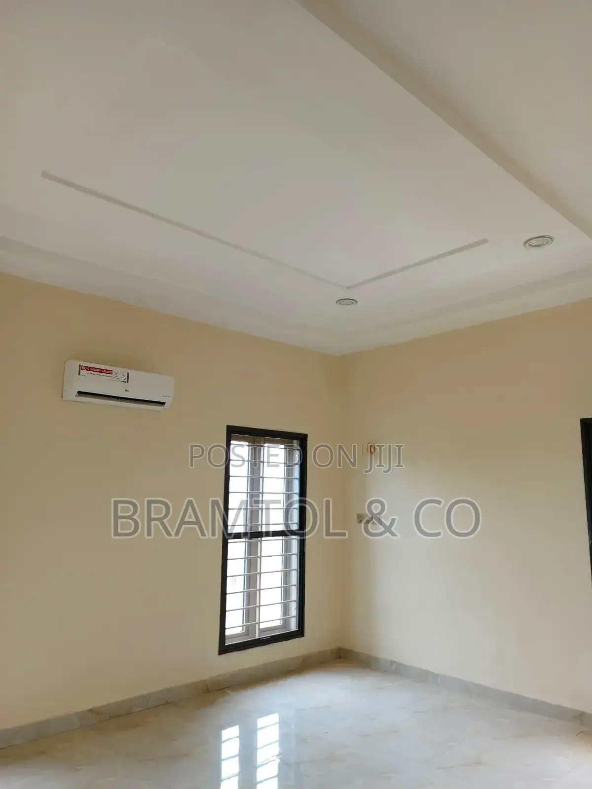 3bdrm Block of Flats in Wuye for rent in Wuye