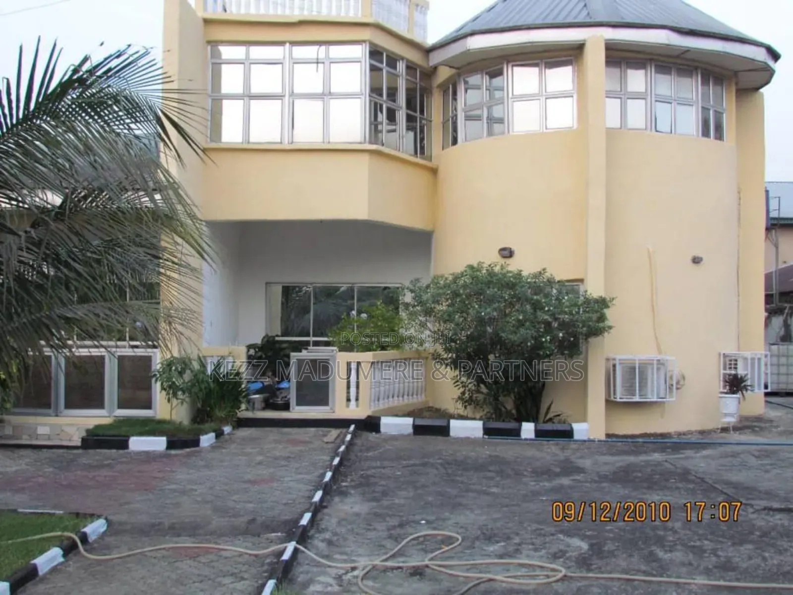 9bdrm Duplex in Near Rumuokoro , for sale in Port-Harcourt