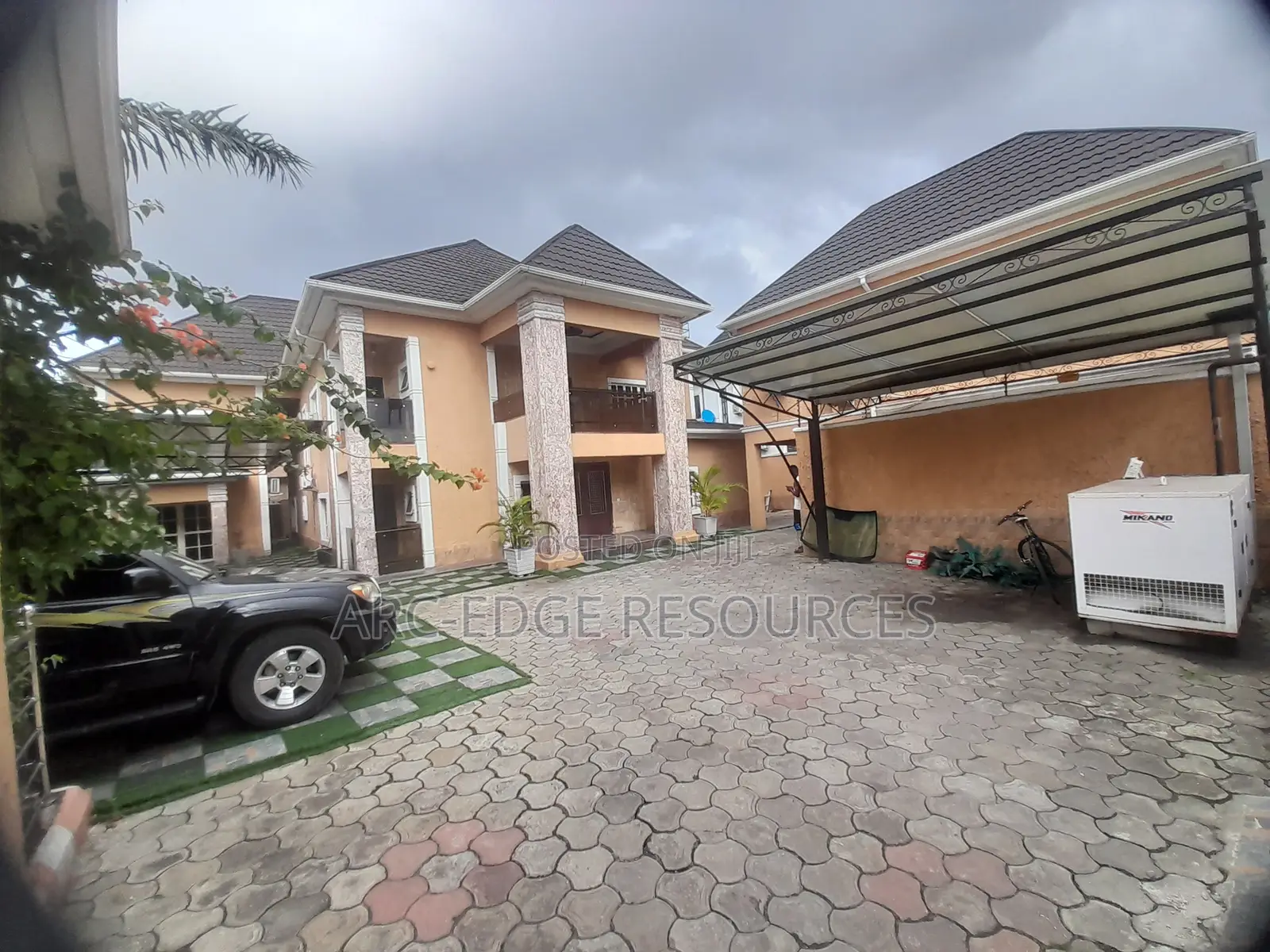 Furnished 6bdrm Duplex in Apple Junction for sale in Apple Junction