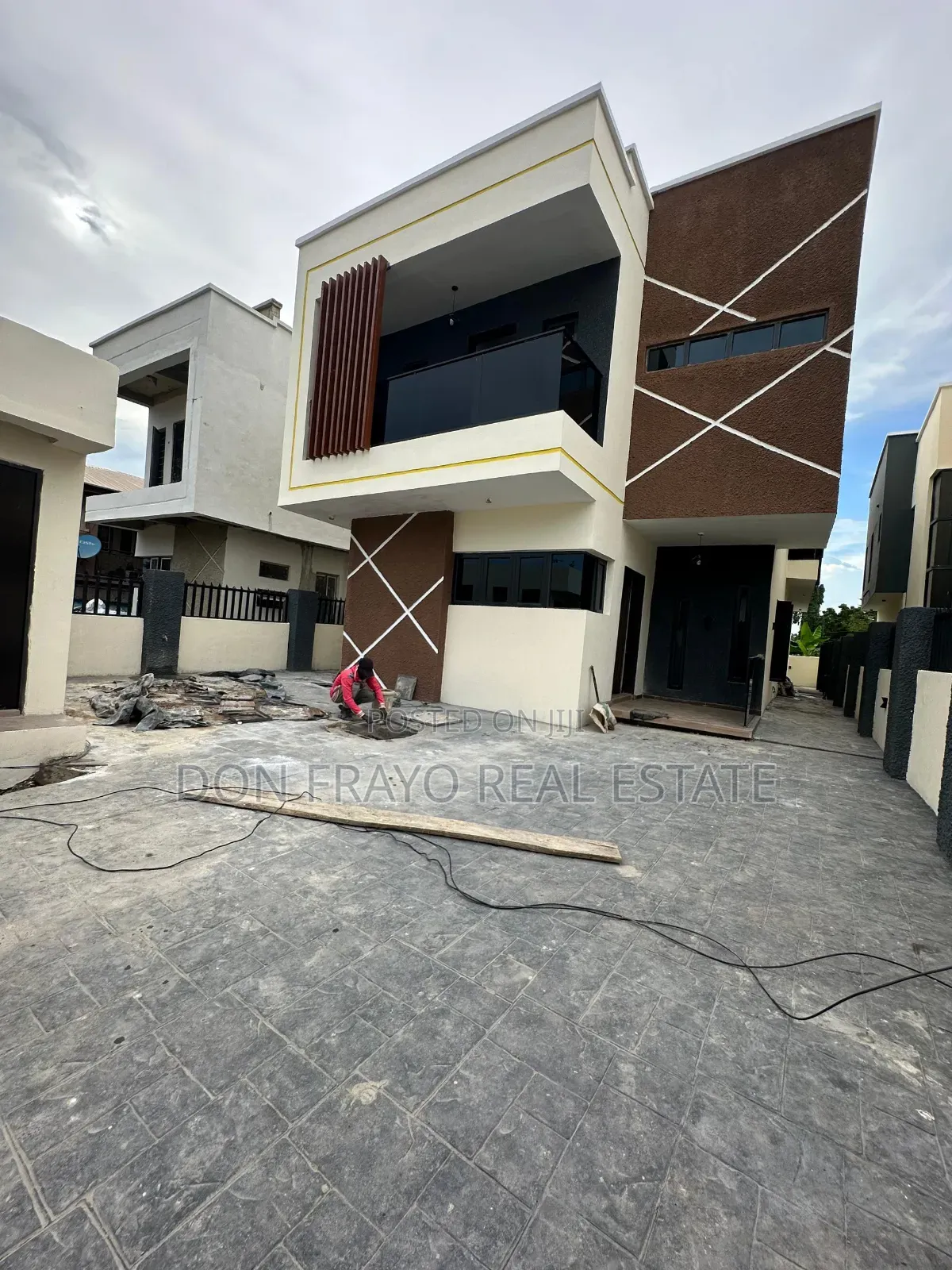 5bdrm Duplex in Ikolaba Estate, Agodi for sale in Agodi