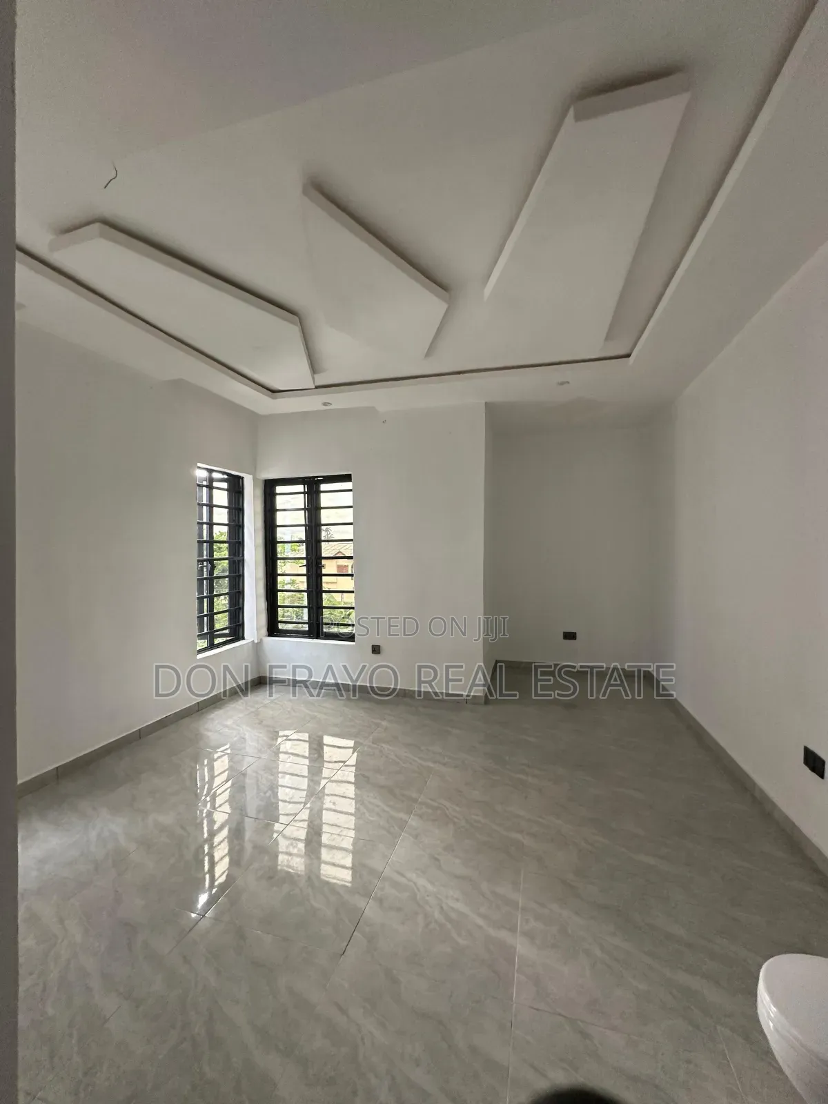 5bdrm Duplex in Ikolaba Estate, Agodi for sale in Agodi