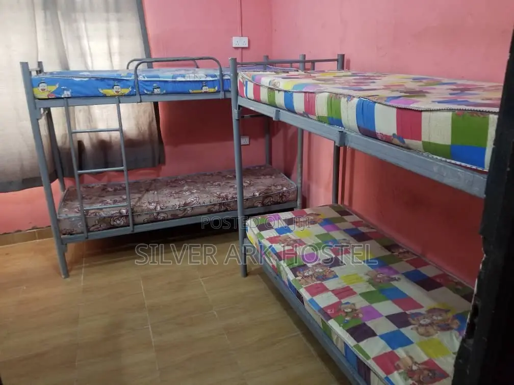 Furnished 10bdrm House in Akoka for rent in Akoka