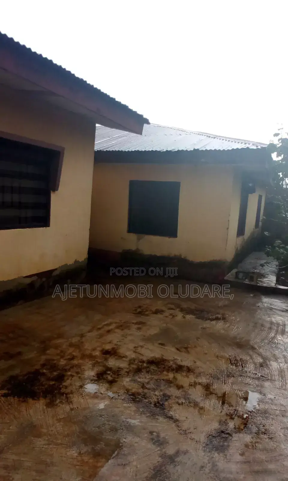 4bdrm Block of Flats in Omisanjana Ifesowapo, Ado Ekiti for sale in Ado Ekiti
