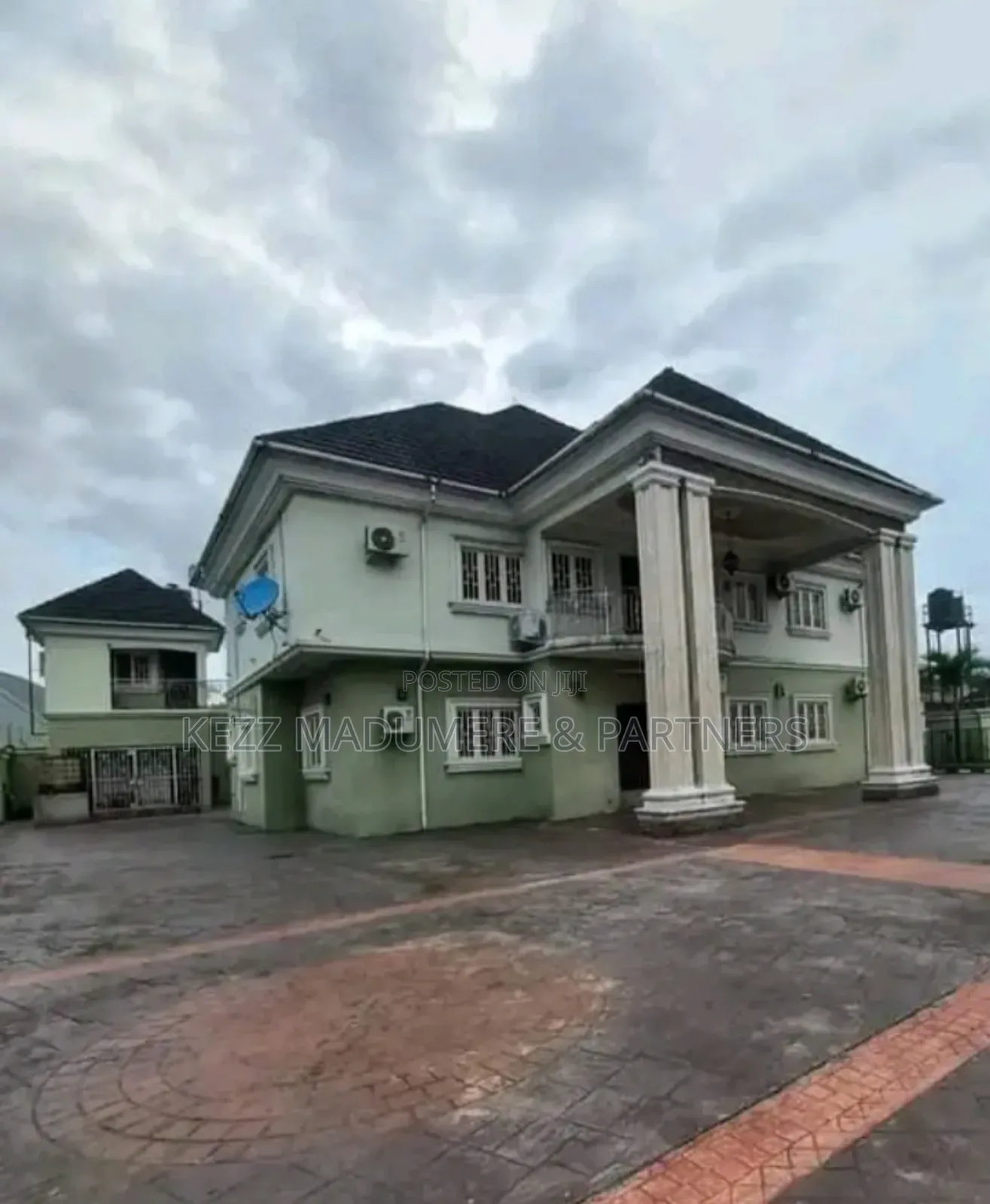 5bdrm Duplex in Off G.U Aker Road , for sale in Port-Harcourt