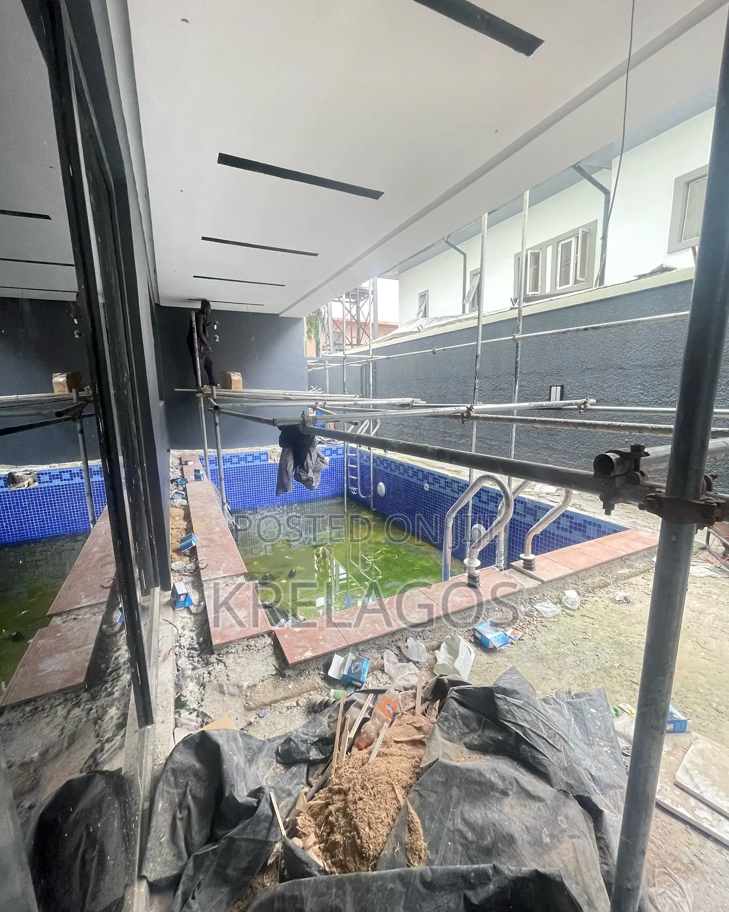 5bdrm Duplex in Lekki Phase 1 for sale in Lekki Phase 1
