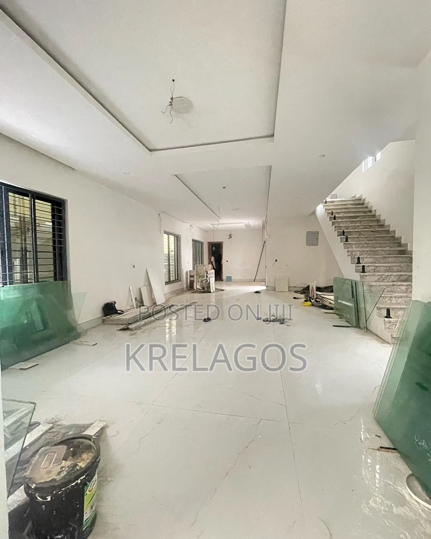 5bdrm Duplex in Lekki Phase 1 for sale in Lekki Phase 1
