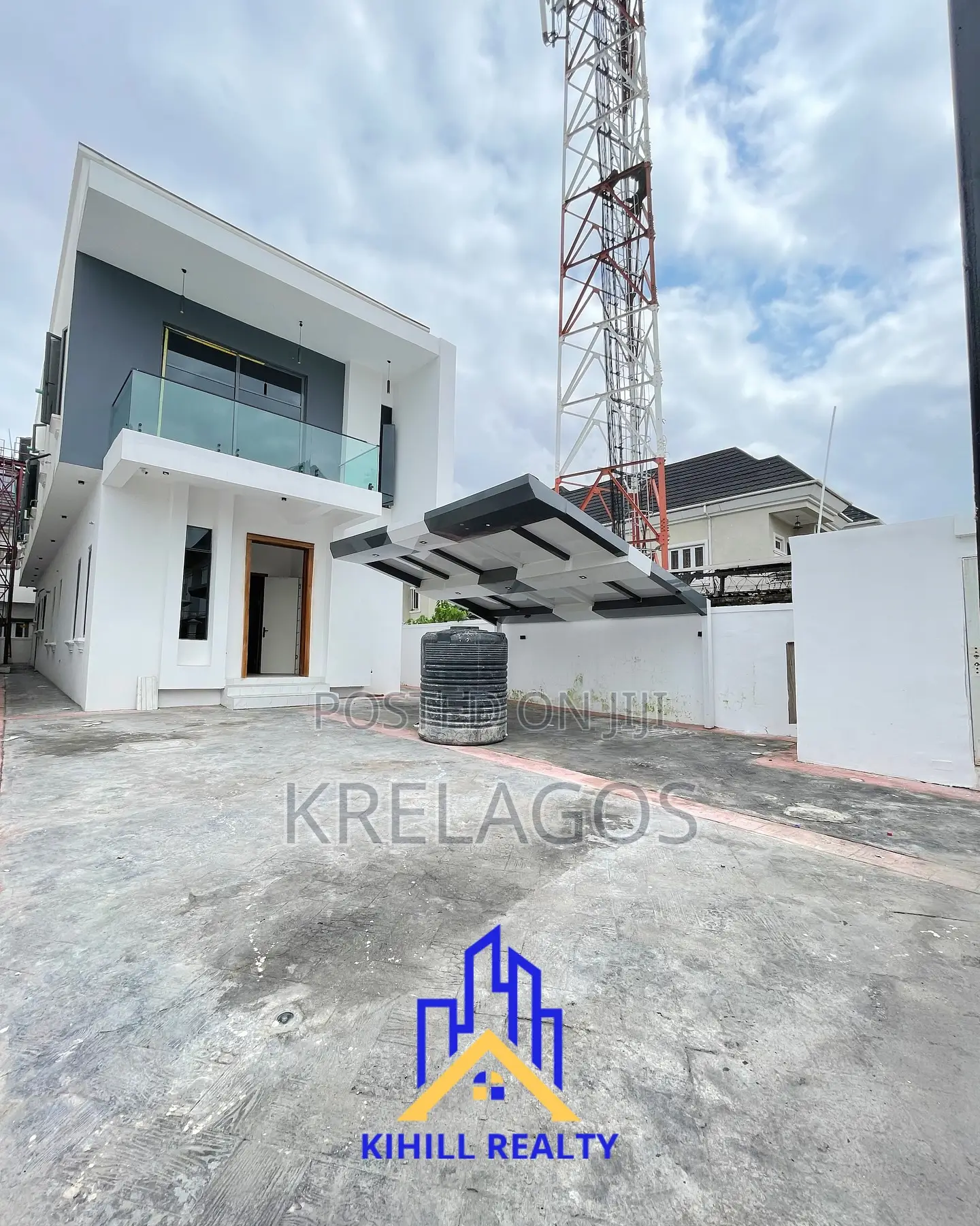 5bdrm Duplex in Osapa london for sale in Osapa london