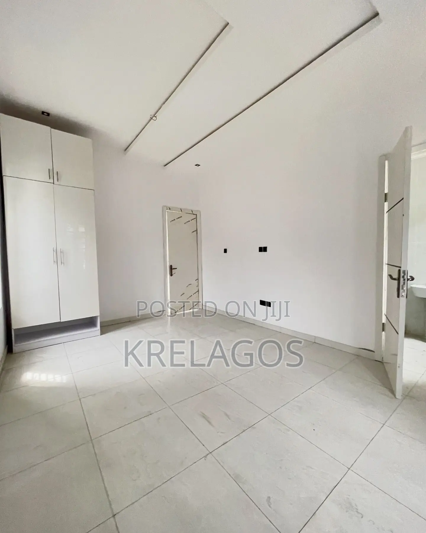 5bdrm Duplex in Osapa london for sale in Osapa london
