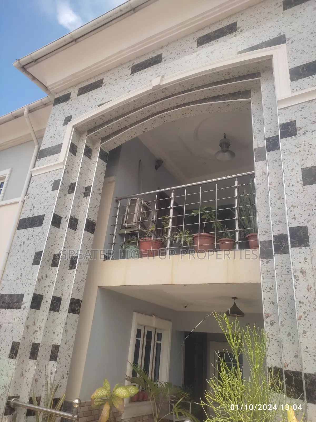 Furnished 6bdrm Duplex in Precious Estate, Amuwo-Odofin for sale in Amuwo-Odofin