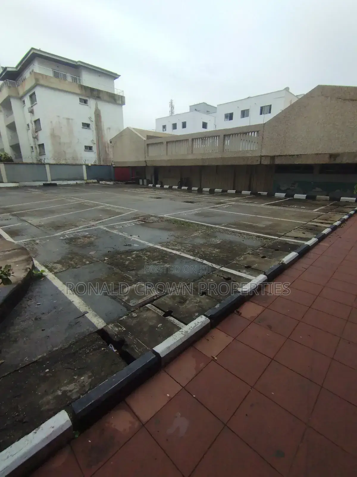 Commercial 19 Units of 3/4 Bedroom Flat at Victoria Island in Adeola Hopewell