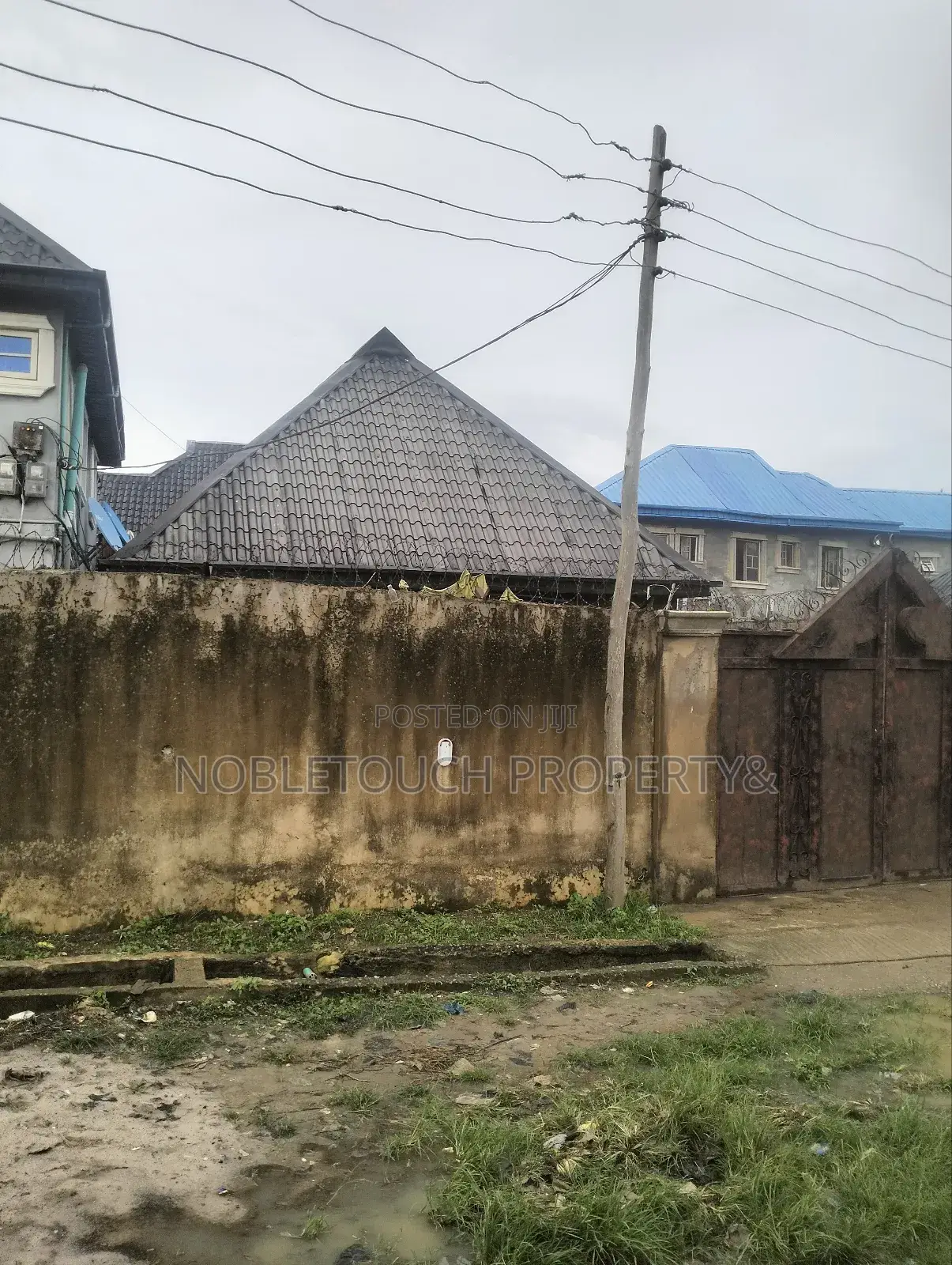 2bdrm Block of Flats in Behind Chris-Land, Iseri Olofin for sale in Iseri Olofin