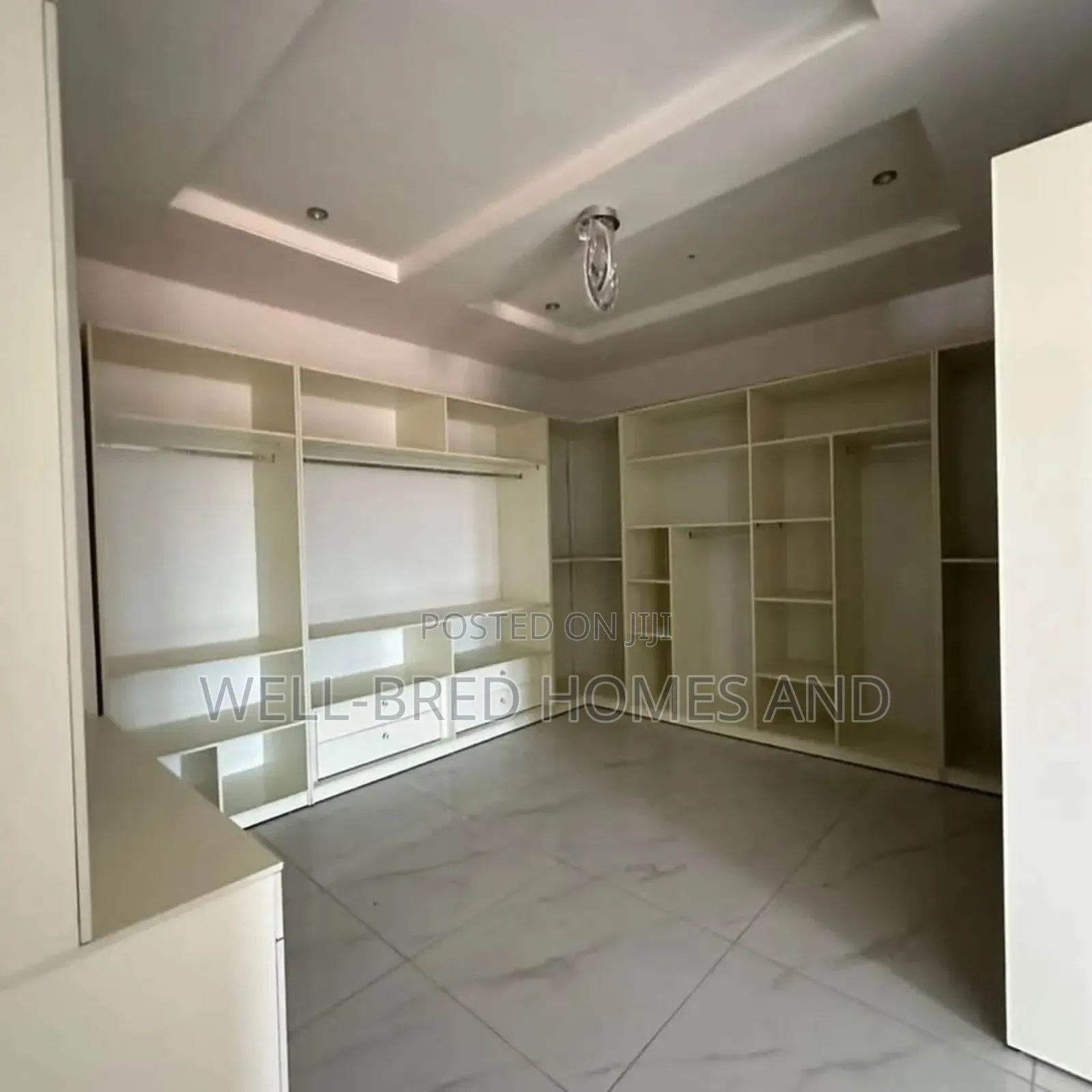 5bdrm House in Lekki Phase 1 Lagos for sale in Lekki Phase 1
