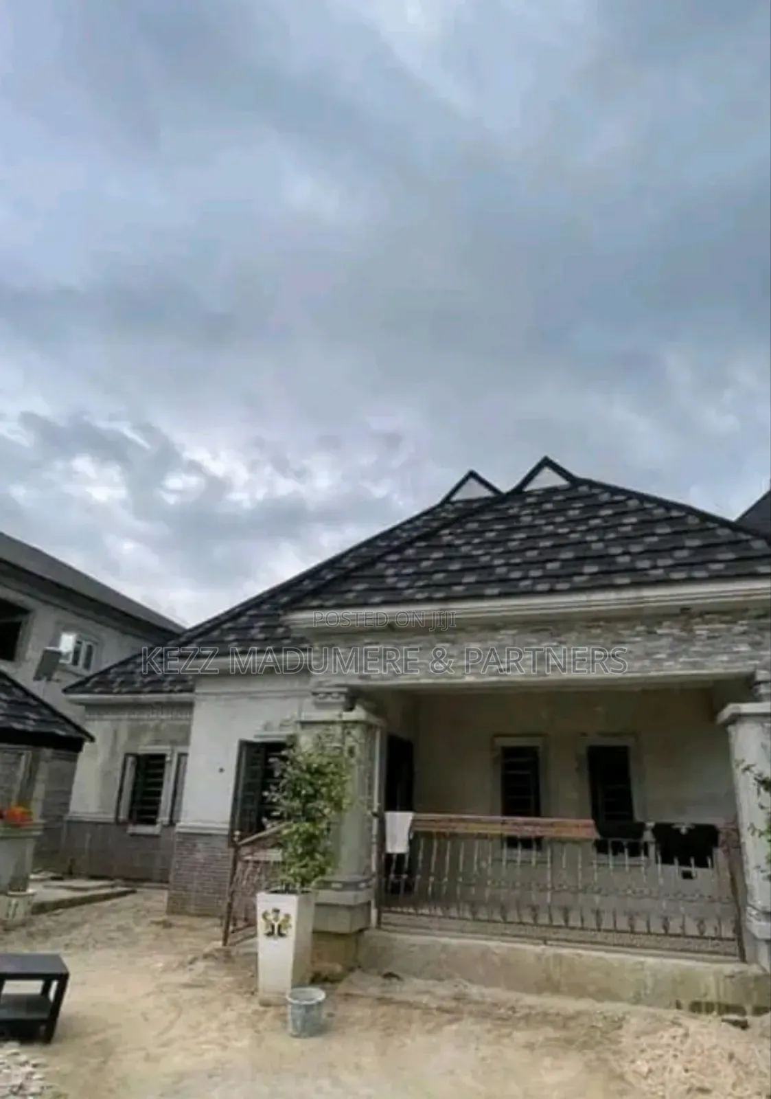 3bdrm Bungalow in Radio Estate ,Nta for sale in Port-Harcourt