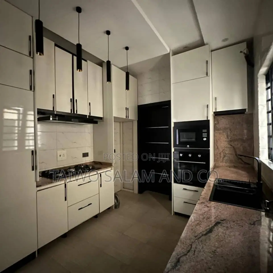 4bdrm Duplex in Agodi for sale in Agodi
