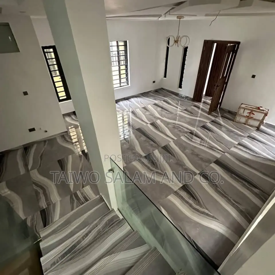 4bdrm Duplex in Agodi for sale in Agodi