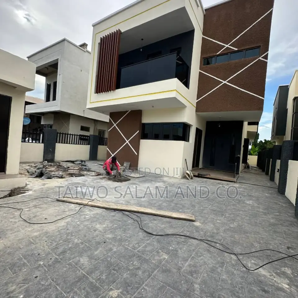 4bdrm Duplex in Agodi for sale in Agodi