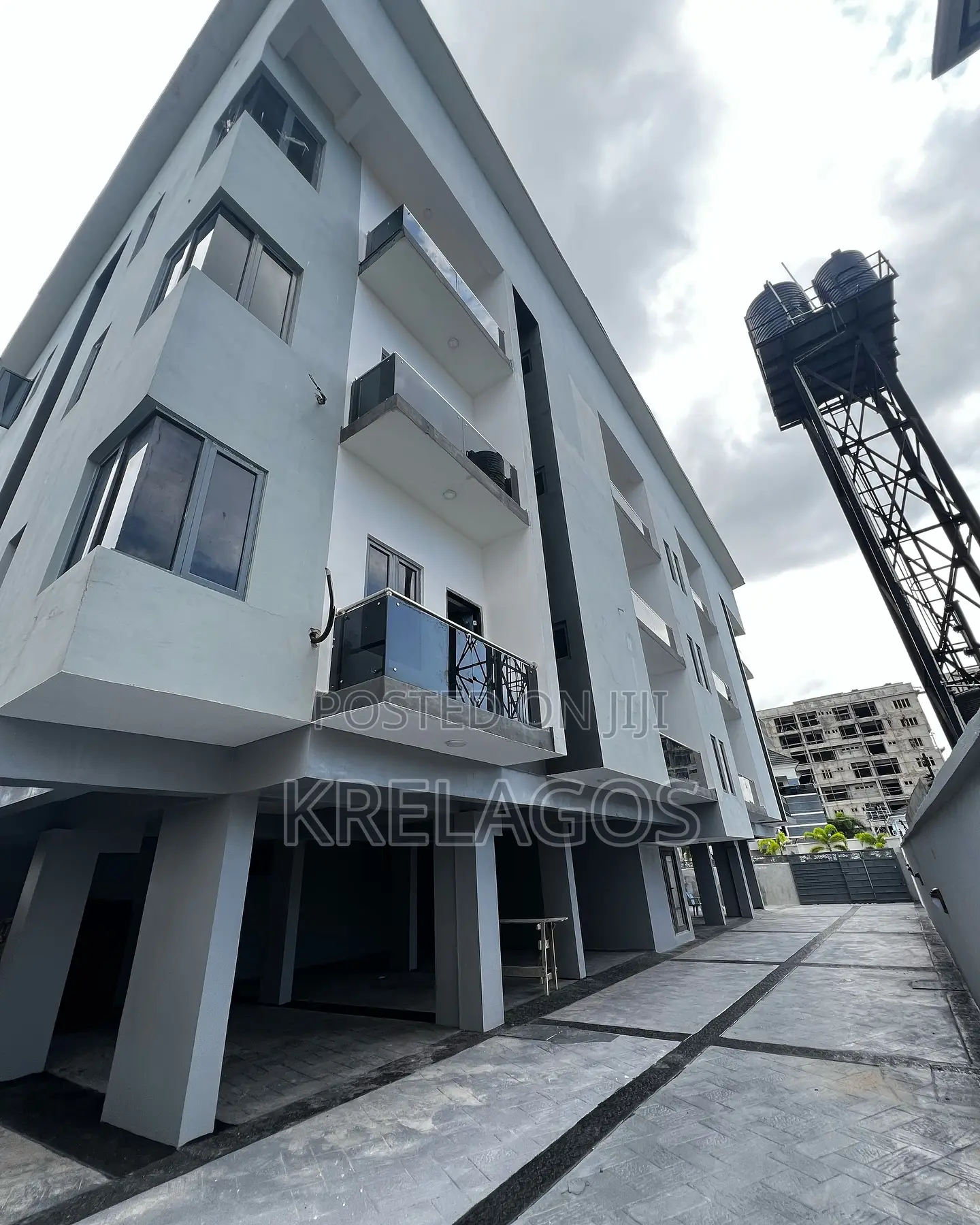 3bdrm Apartment in Lekki Phase 1 for sale in Lekki Phase 1