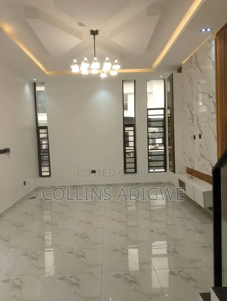 4bdrm Duplex in Chevron for sale in Chevron