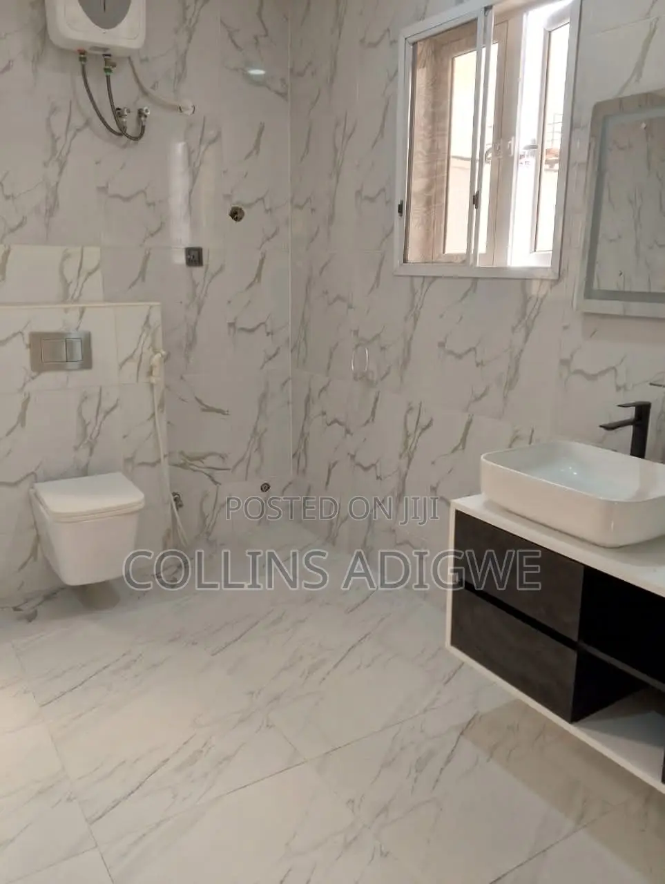 5bdrm Duplex in Chevron 2Nd Estate for sale in Chevron
