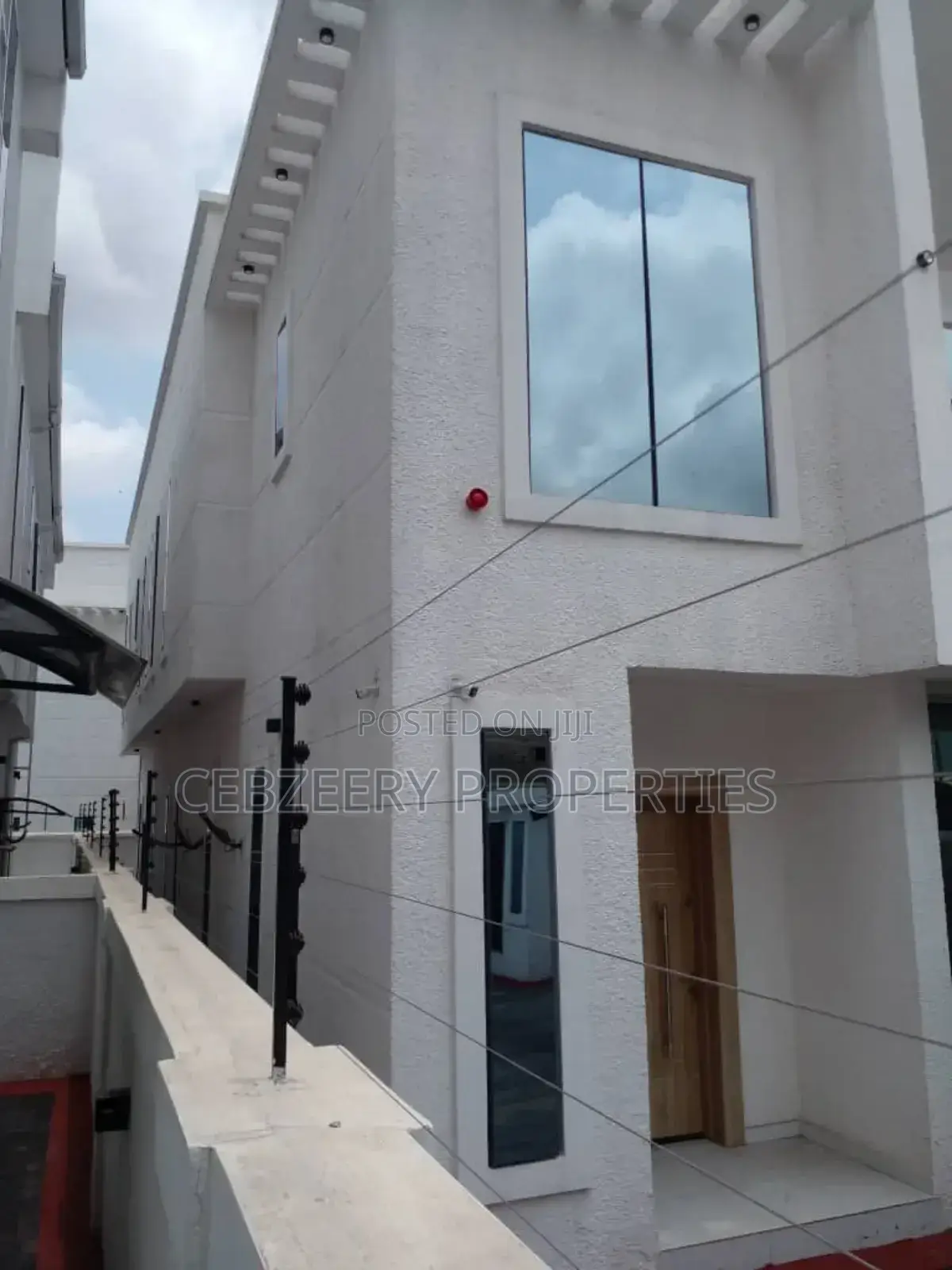 5bdrm Duplex in Omole for sale in Omole Phase 1