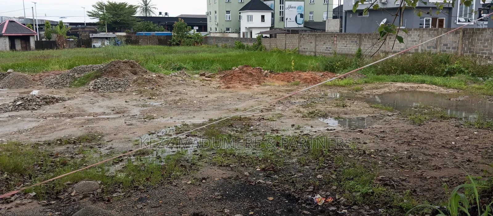For Sale : 2 Plots on the Major G.U.Aker Road , Eliozu , Ph in Port-Harcourt