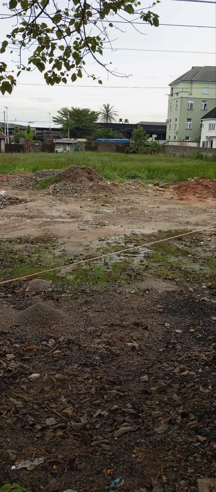 For Sale : 2 Plots on the Major G.U.Aker Road , Eliozu , Ph in Port-Harcourt