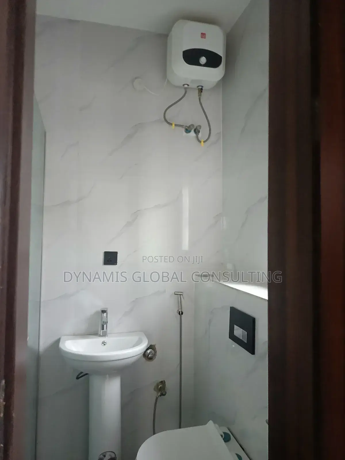 Furnished 5bdrm Duplex in Magodo Phase 2 Gra for sale in GRA Phase 2 Shangisha