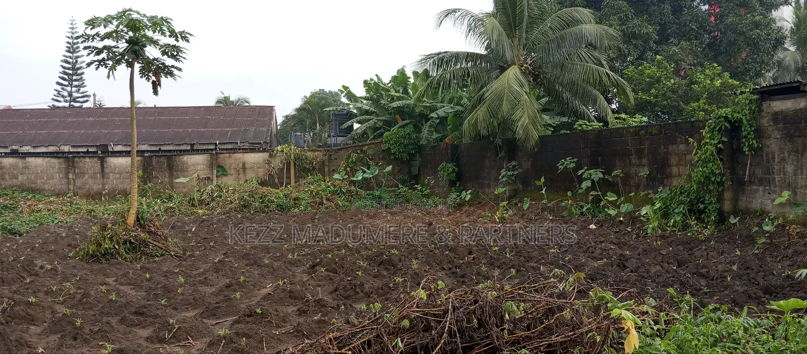 For Sale: Fenced and Gated Cofo 15 Plots at Rumuigbo in Port-Harcourt