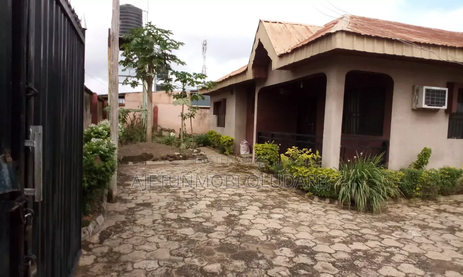 3bdrm Block of Flats in Olaitan Bayo Street for sale in Ado Ekiti