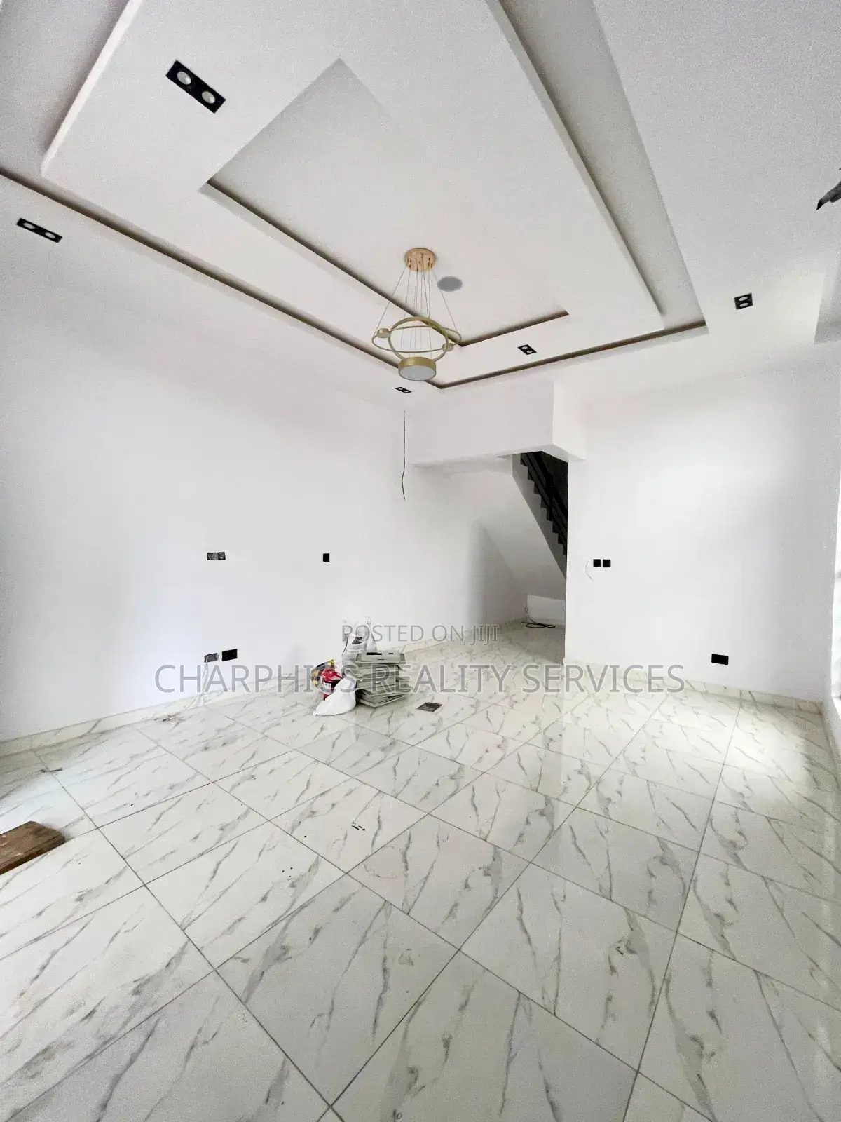 4bdrm Duplex in Ikota for sale in Ikota