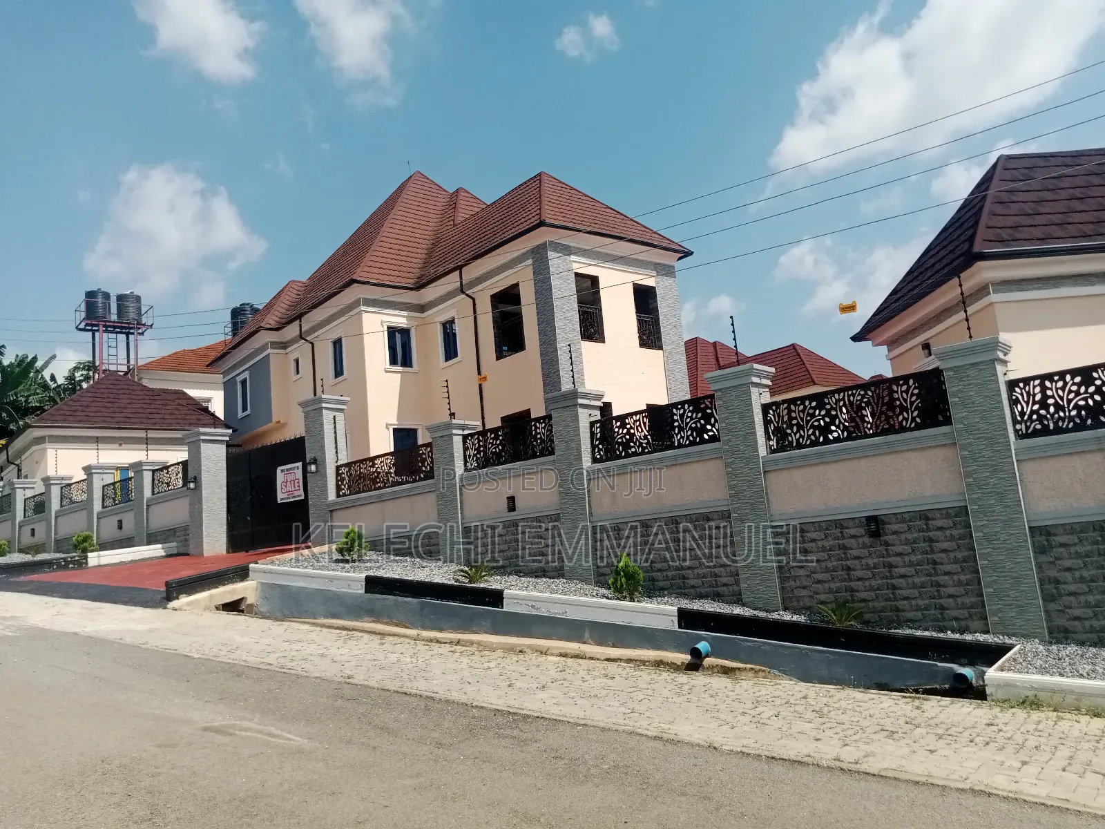5bdrm Duplex in Megabond, Gwarinpa for sale in Gwarinpa