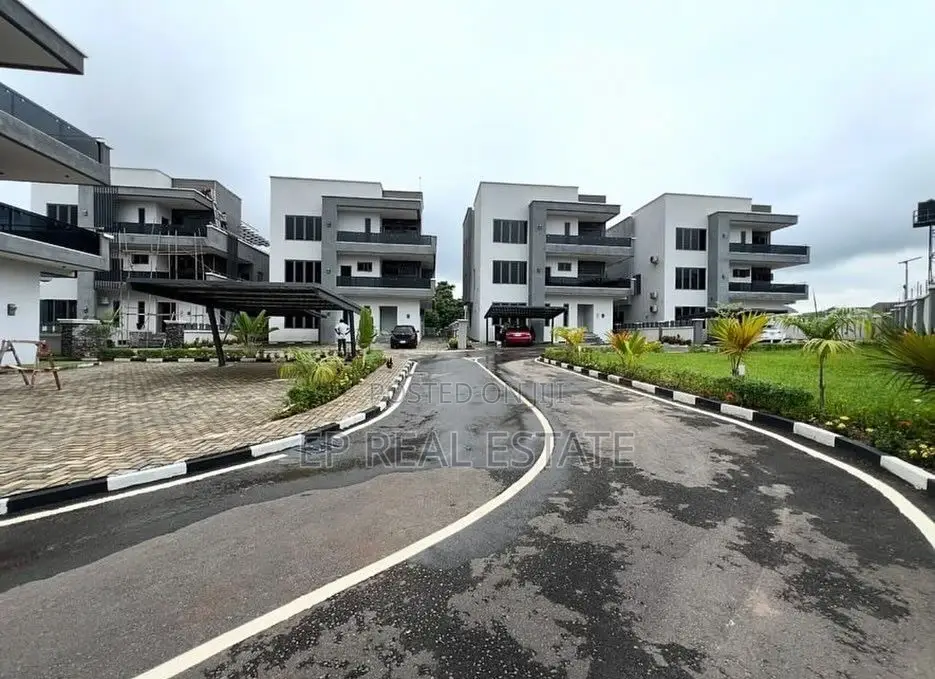 5bdrm Duplex in Wuye for sale in Wuye