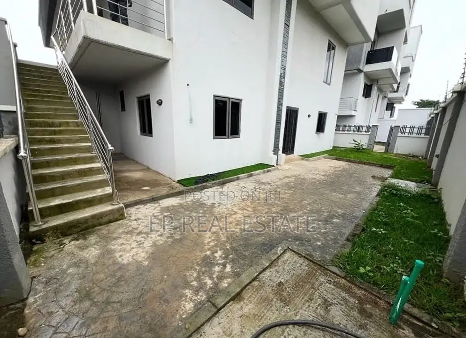 5bdrm Duplex in Wuye for sale in Wuye