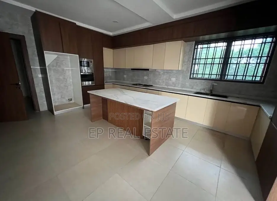 5bdrm Duplex in Wuye for sale in Wuye