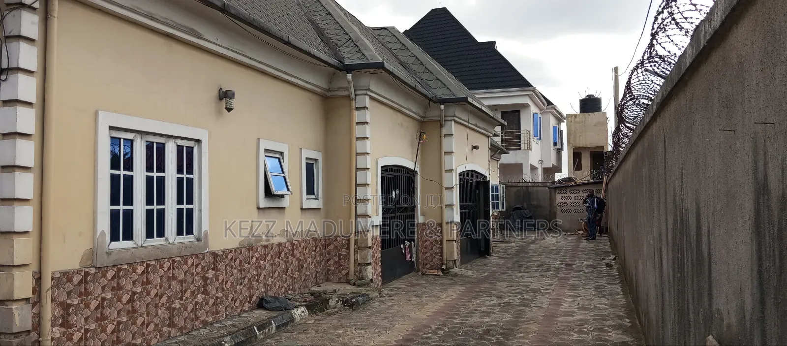 5bdrm Bungalow in Elelenwo , Port for sale in Port-Harcourt