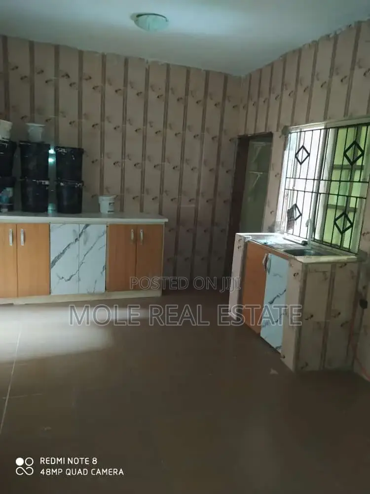 Functional Hotel 10 Rooms Liasu Rd Ikotun Egbe in Egbe / Ikotun/Igando