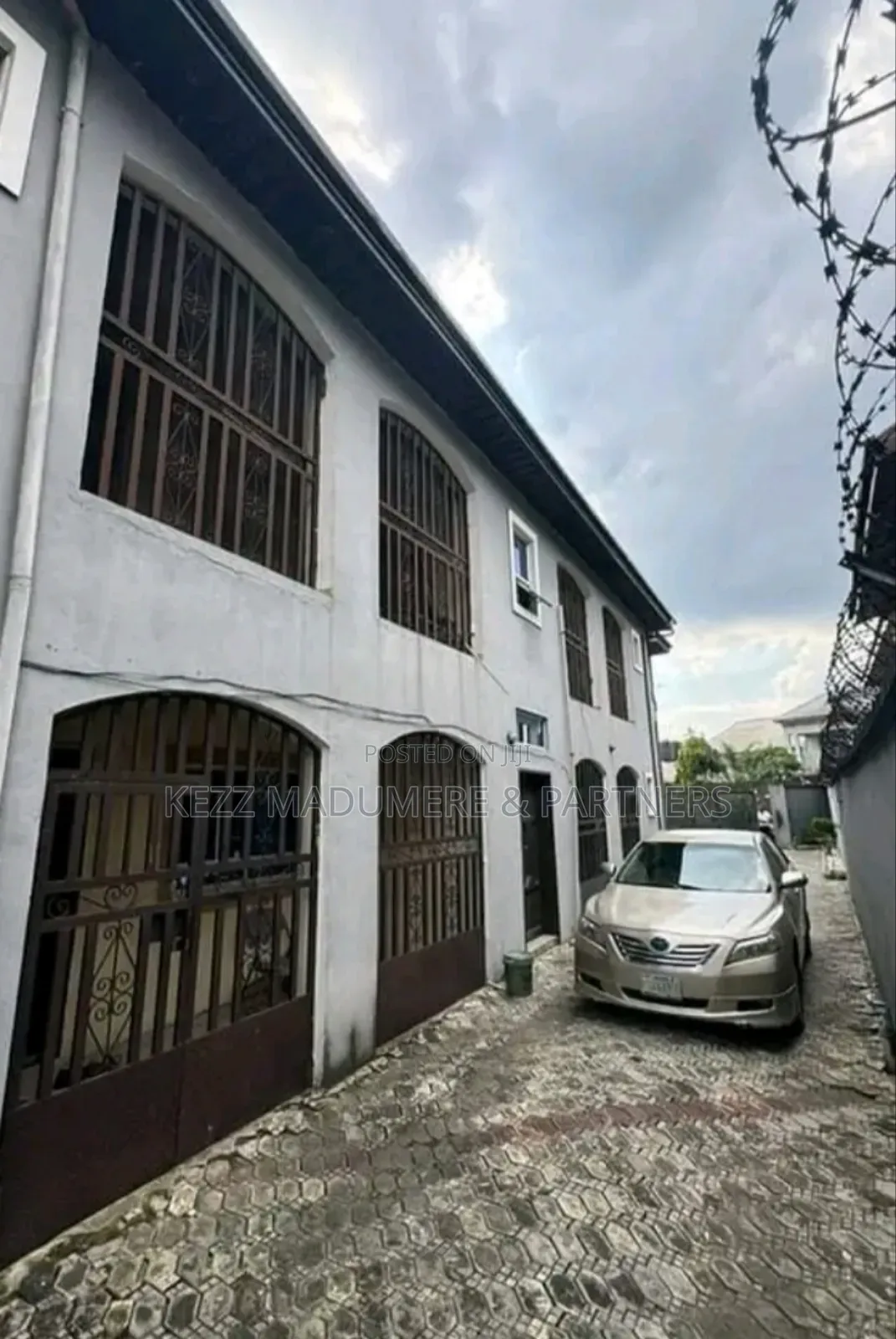 4bdrm Block of Flats in Off Psychiatric, Port-Harcourt for sale in Port-Harcourt