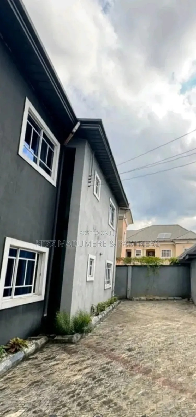 4bdrm Block of Flats in Off Psychiatric, Port-Harcourt for sale in Port-Harcourt