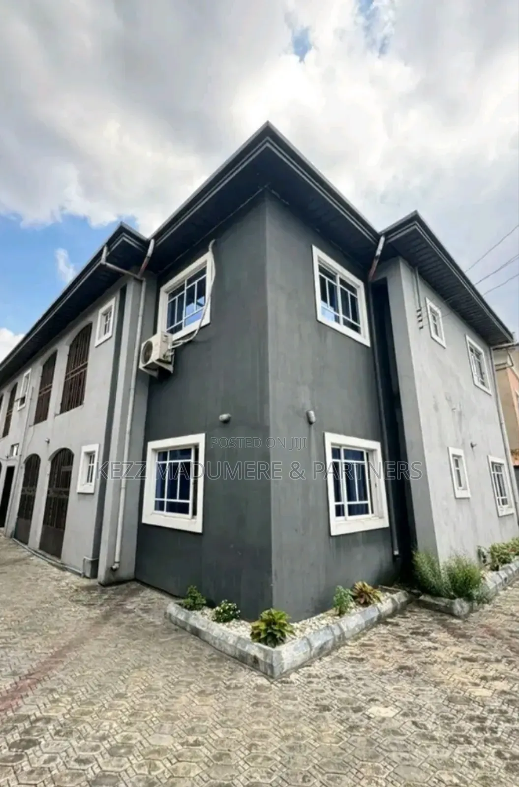 4bdrm Block of Flats in Off Psychiatric, Port-Harcourt for sale in Port-Harcourt