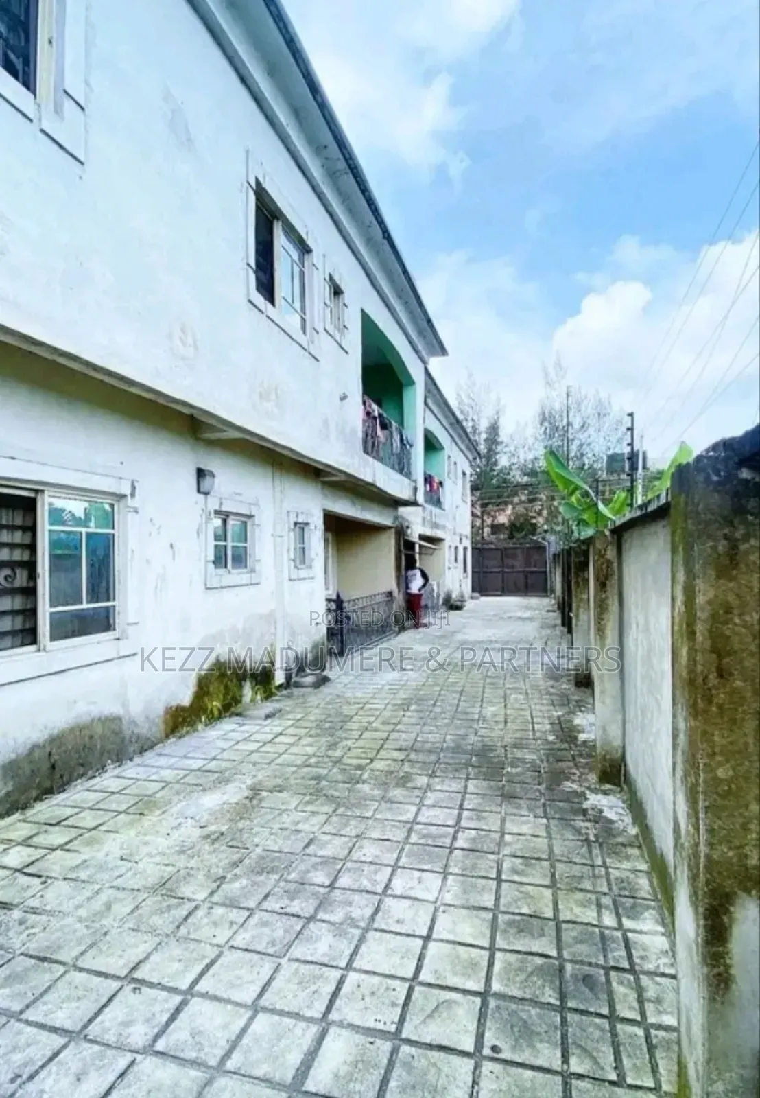 5bdrm Block of Flats in Igwuruta Eneka Rd , for sale in Port-Harcourt