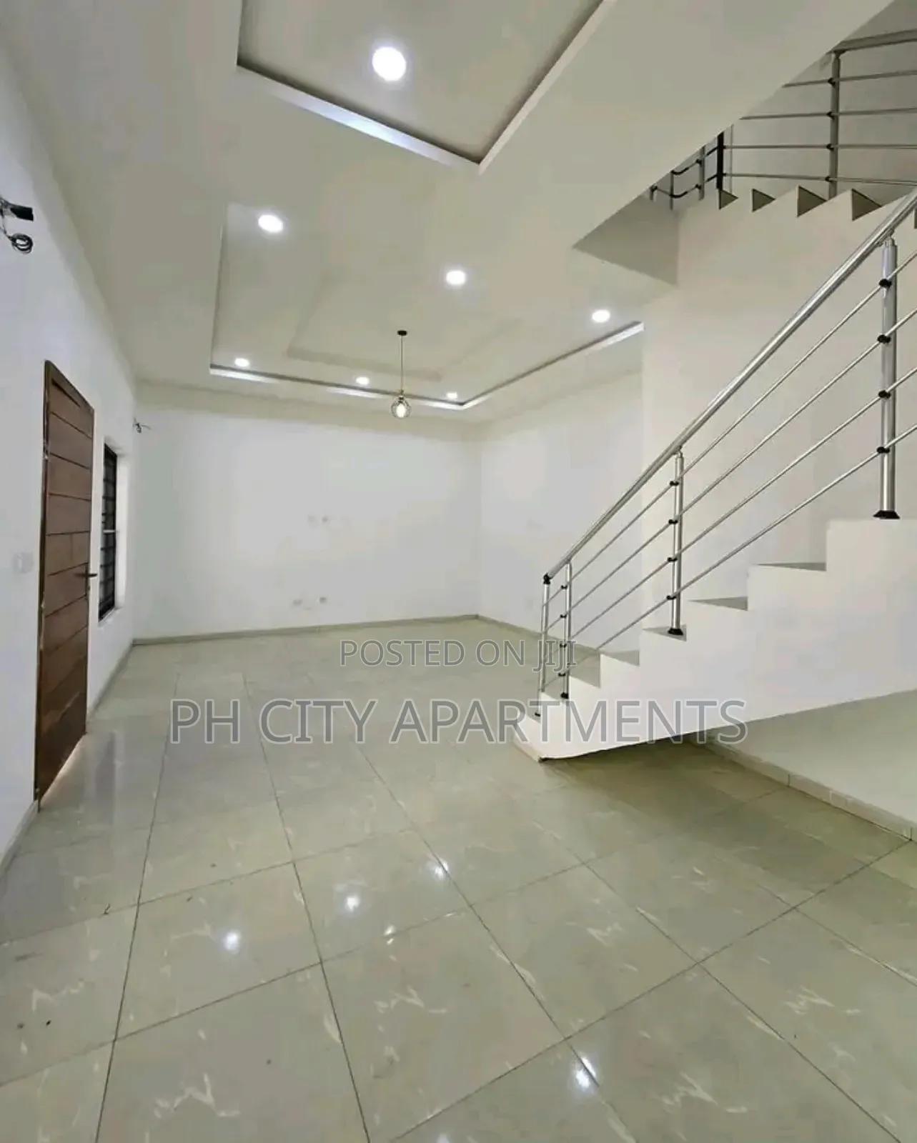 5bdrm Duplex in Eliozu for sale in Eliozu