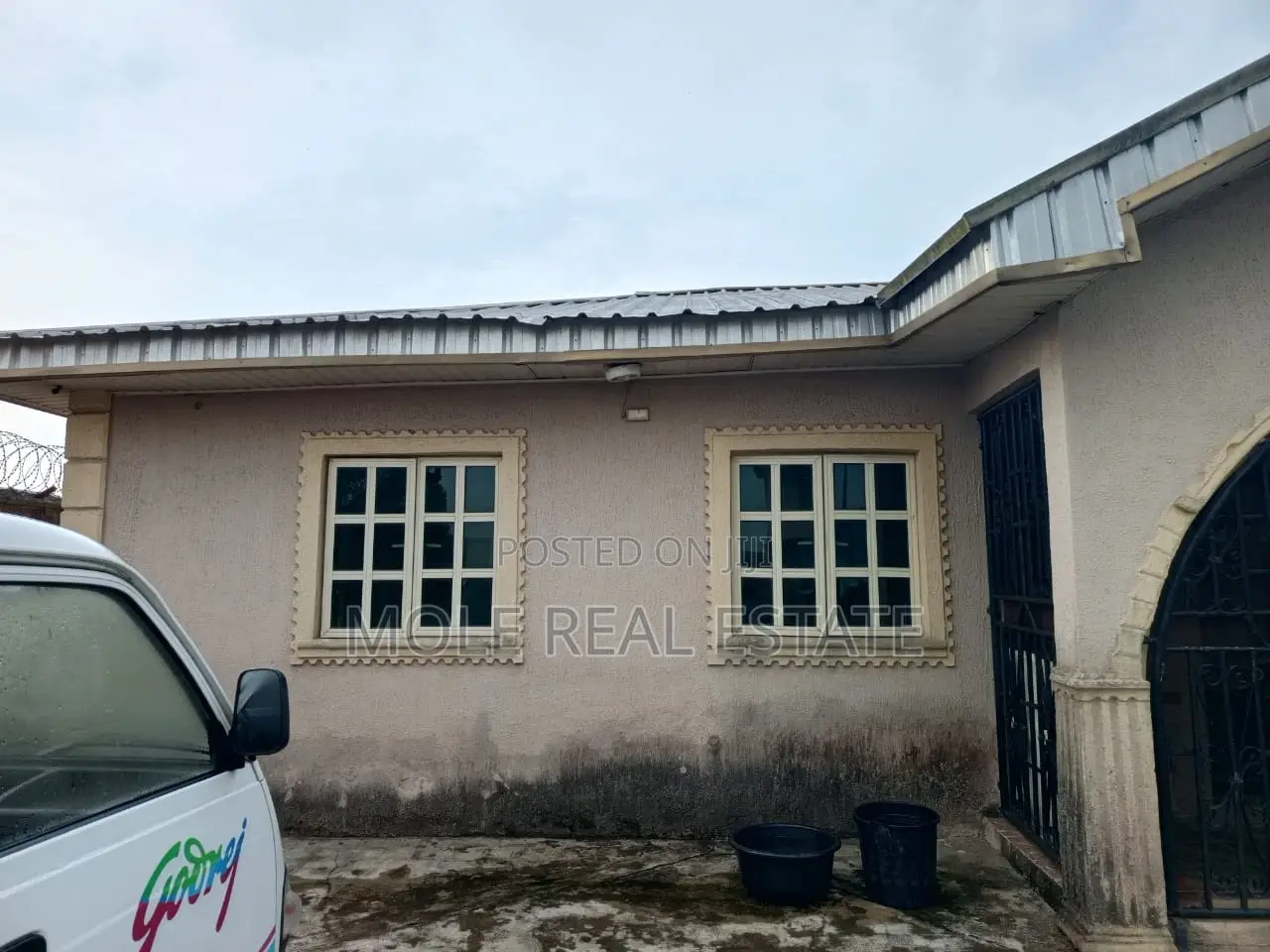 Half Plot of Land 30ft by 120ft Ikotun Major Rd in Ikotun/Igando