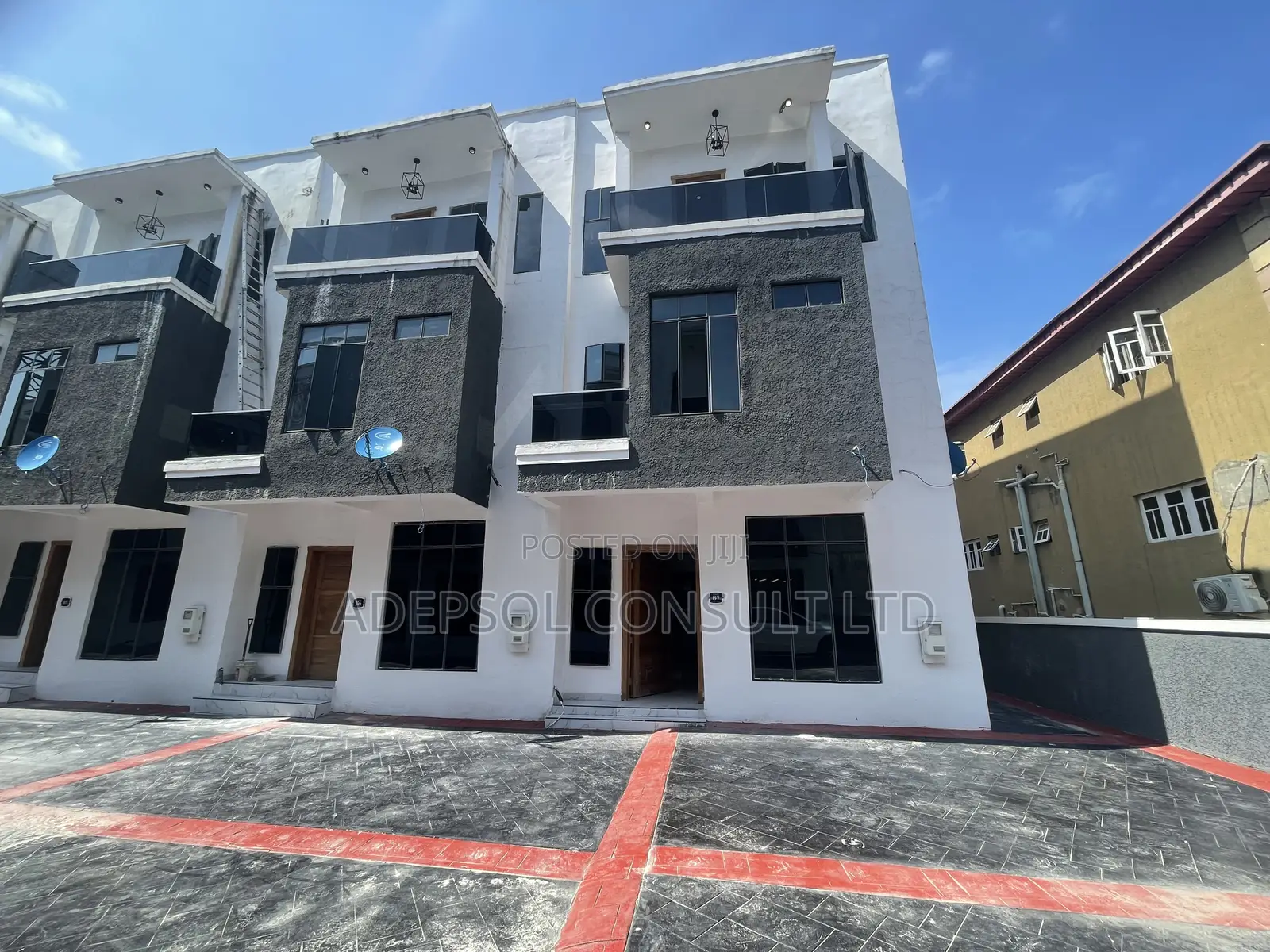 4bdrm Townhouse Terrace in Secure Estate on for Sale in Chevron