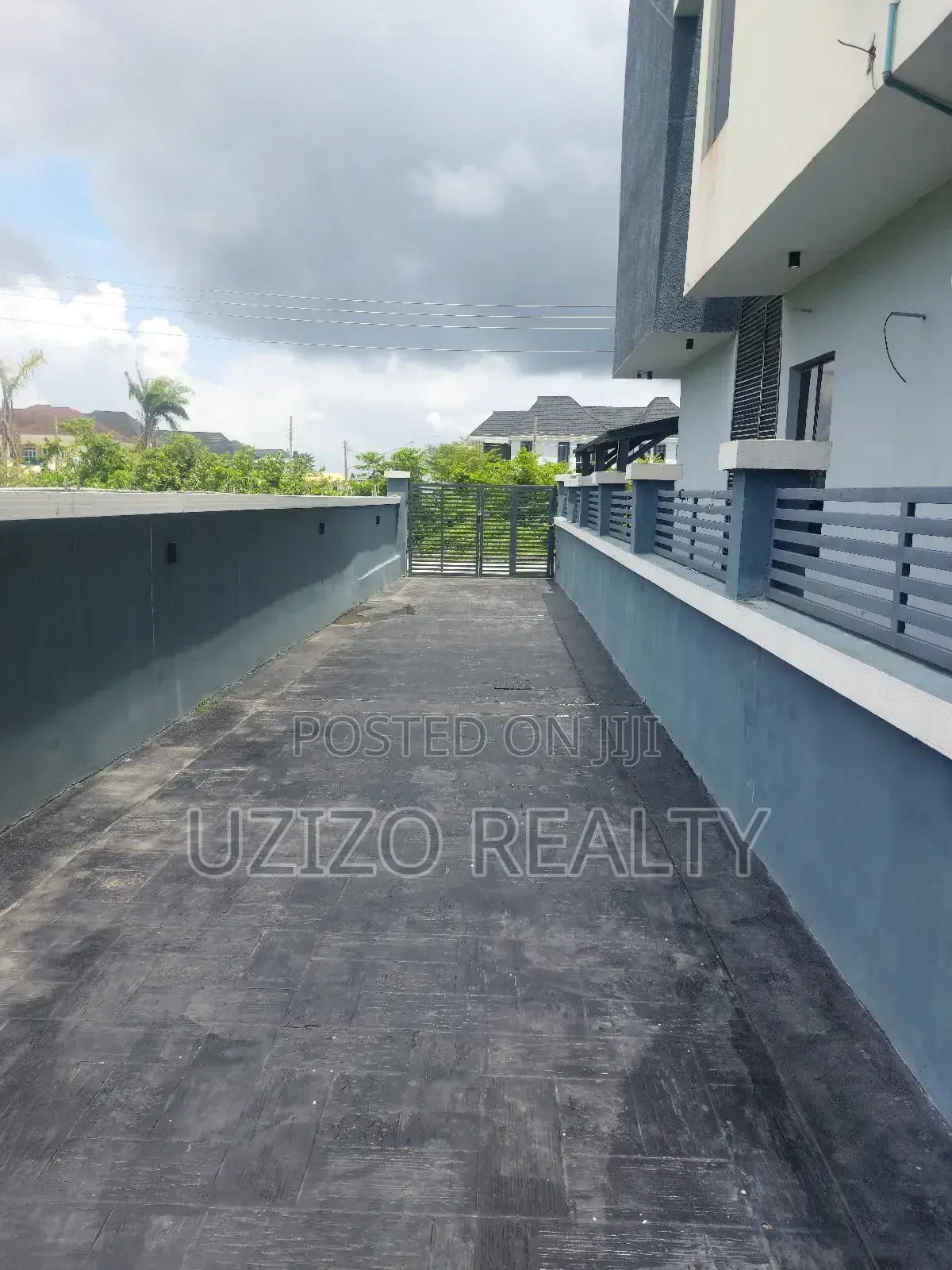 4bdrm Duplex in Beachwood Estate, Off Lekki-Epe Expressway for sale in Off Lekki-Epe Expressway