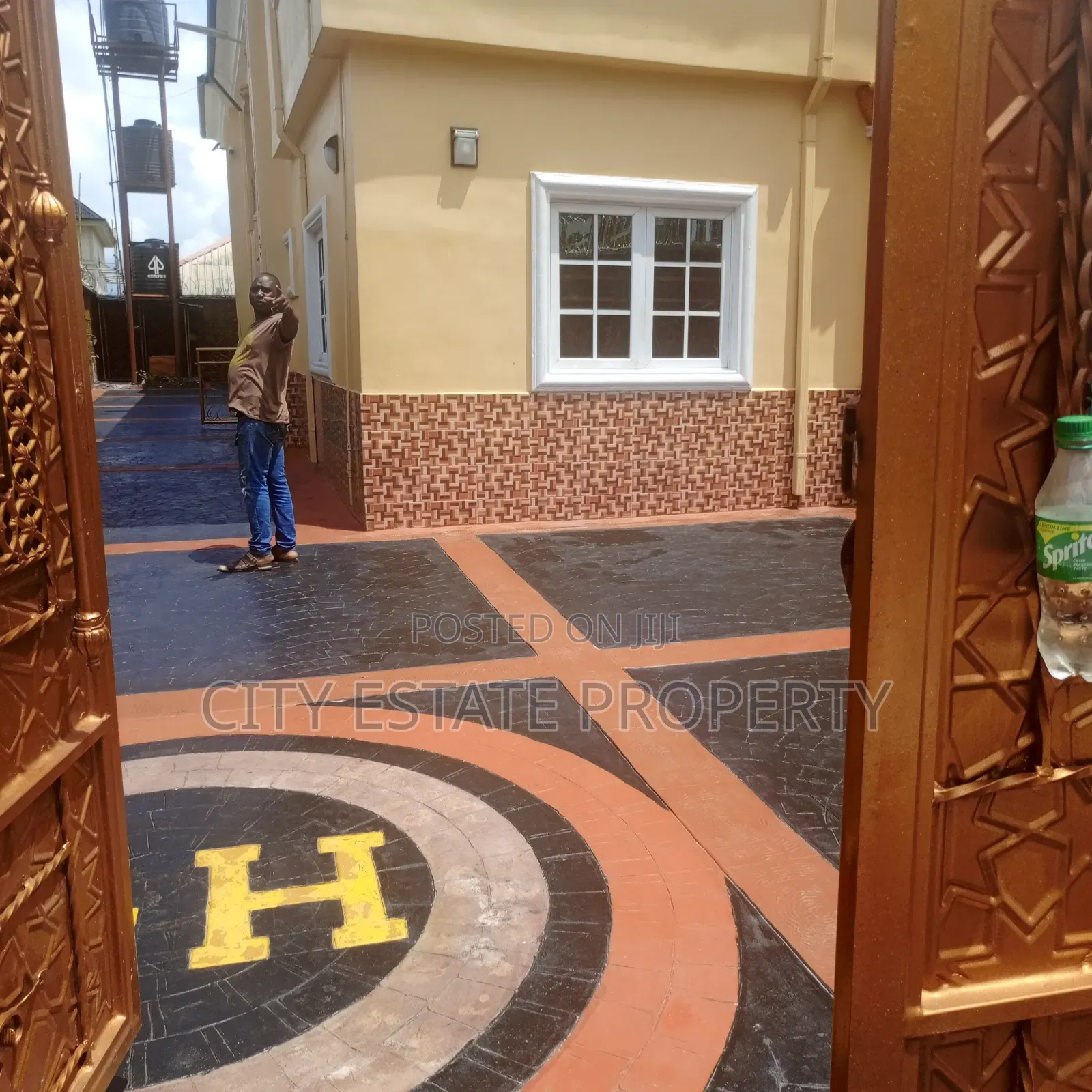 Furnished 2bdrm Block of Flats in Freedom Estate, Port-Harcourt in Port-Harcourt