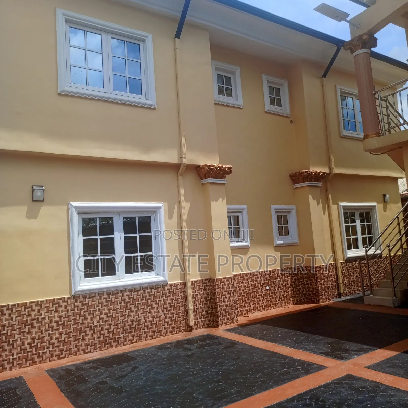 Furnished 2bdrm Block of Flats in Freedom Estate, Port-Harcourt in Port-Harcourt